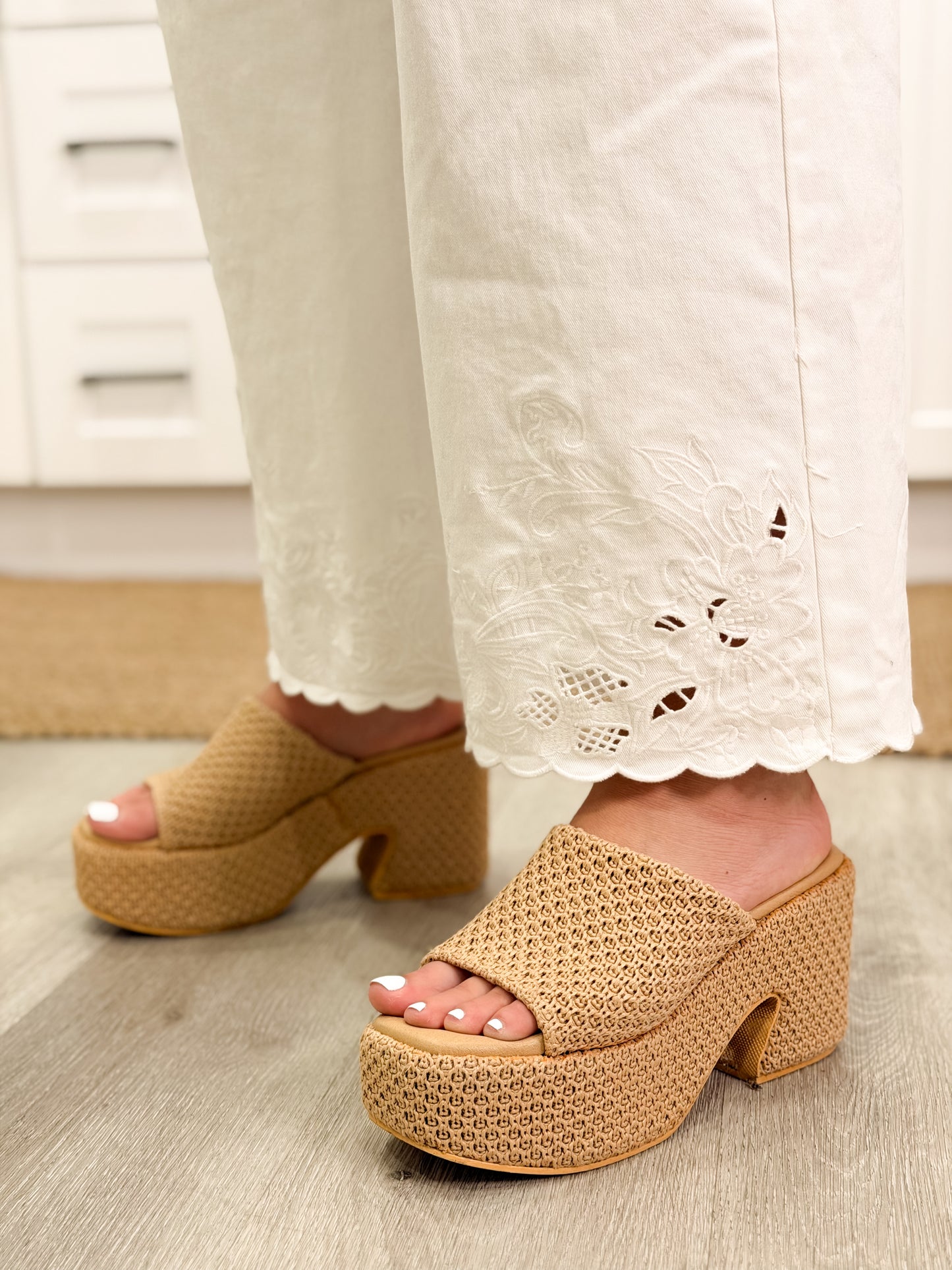 Off White Eyelet Scallop Pants