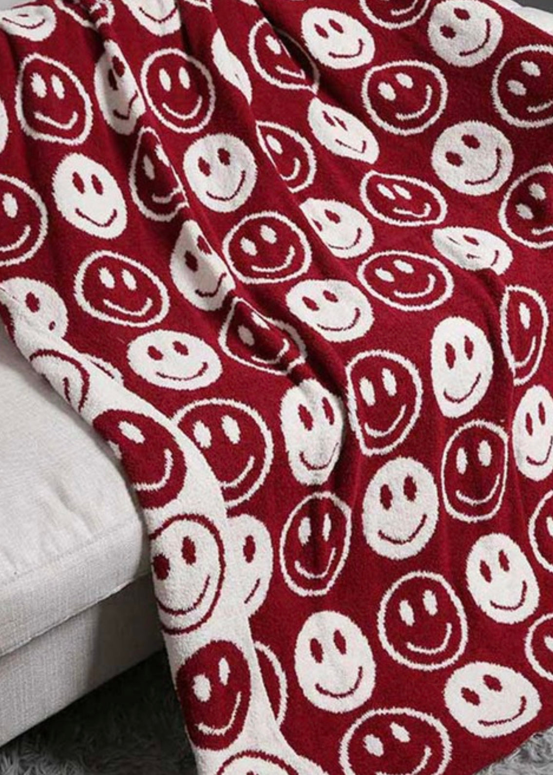 Burgundy Smile Patterned Blanket