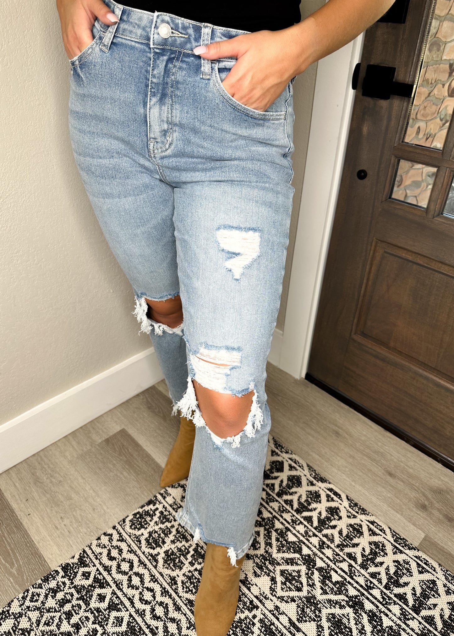 Light Wash 90s Dad Jeans (Vervet)