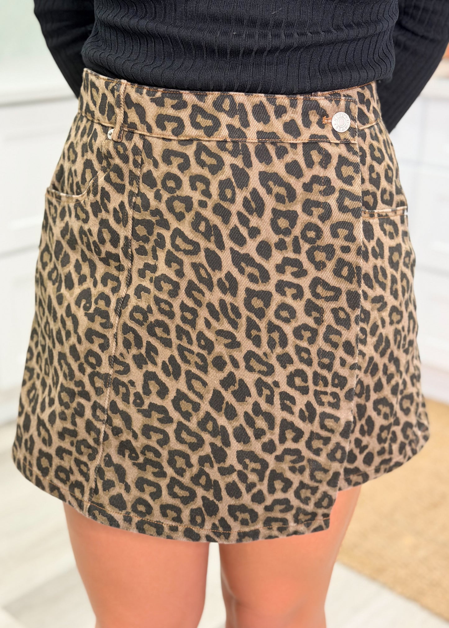 Leopard Print Denim Skort – Trendy Animal Print Mini Skort