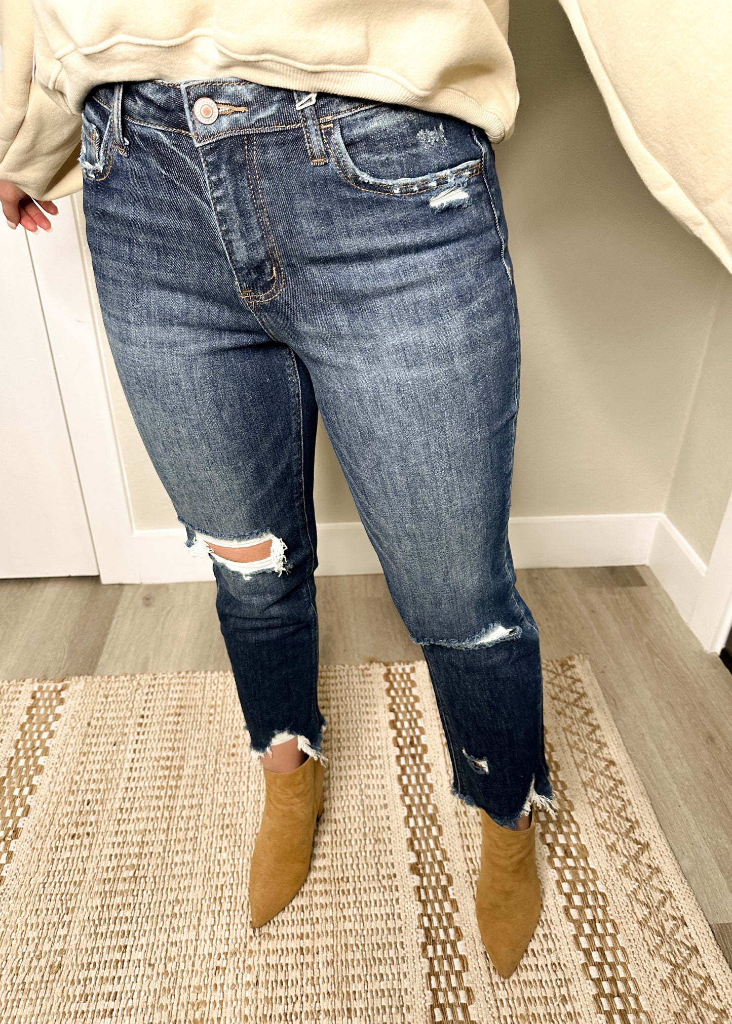 Dark Wash High Rise Crop Straight Jeans (Lovervet)