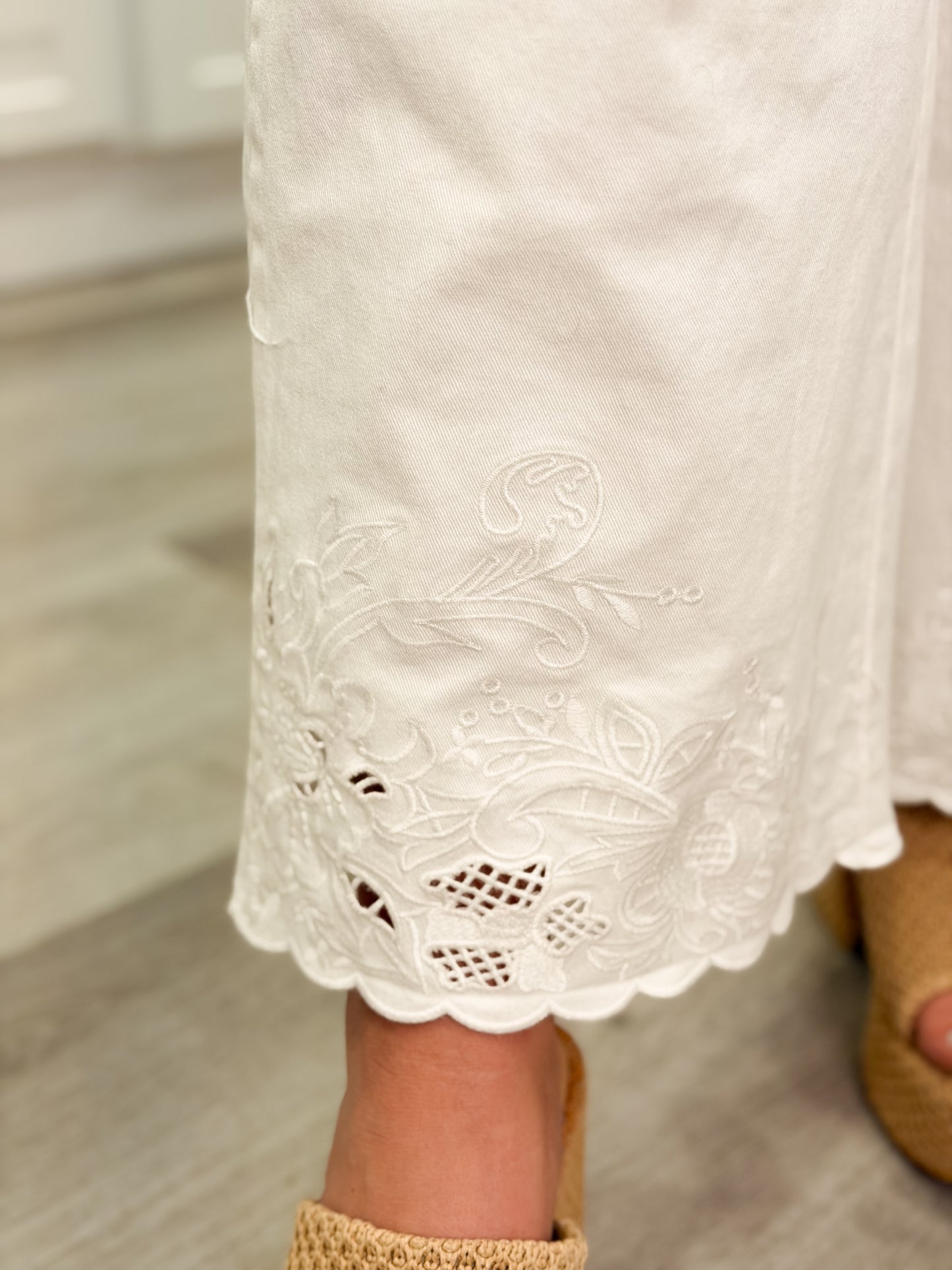Off White Eyelet Scallop Pants