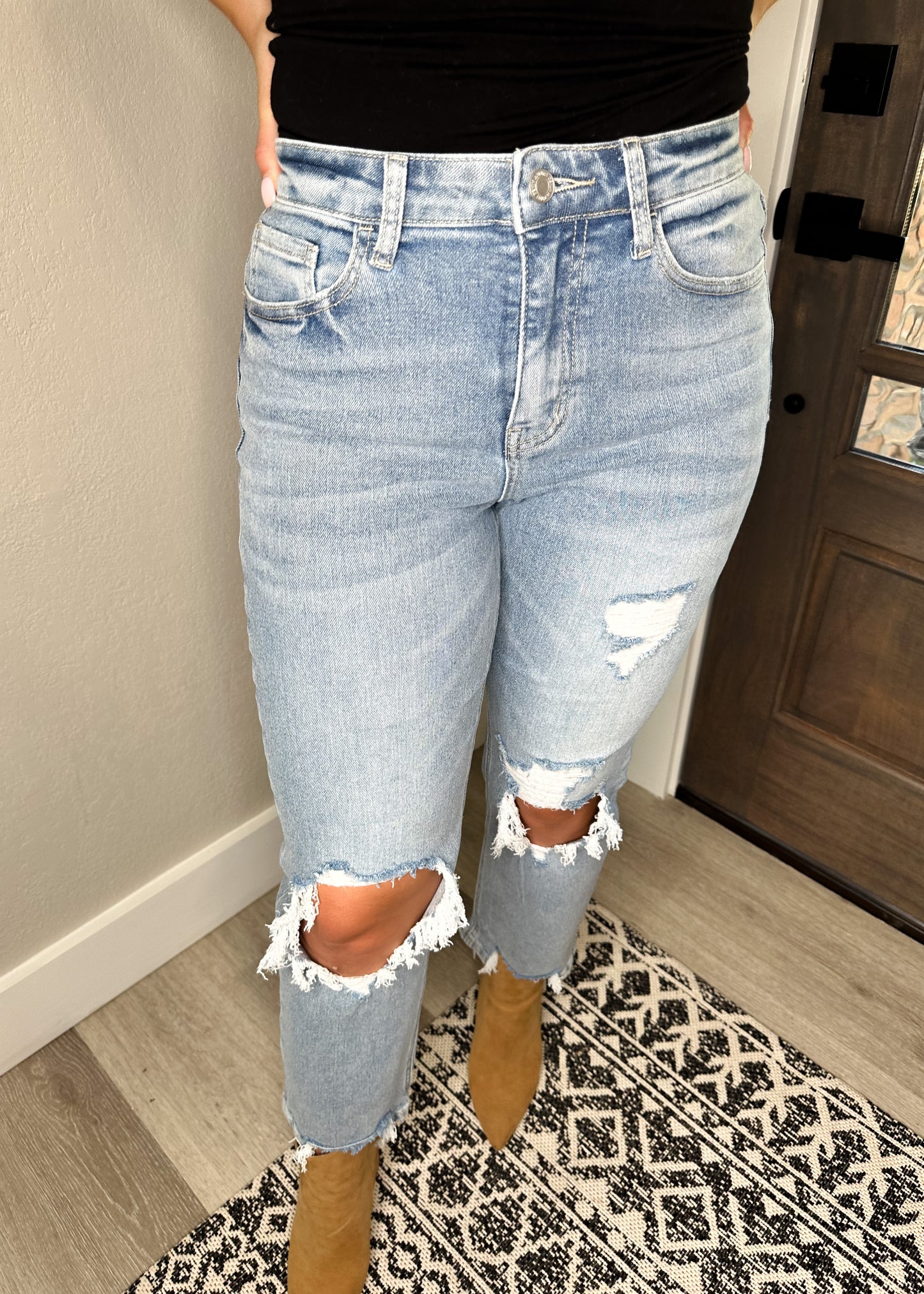 Light Wash 90s Dad Jeans (Vervet)