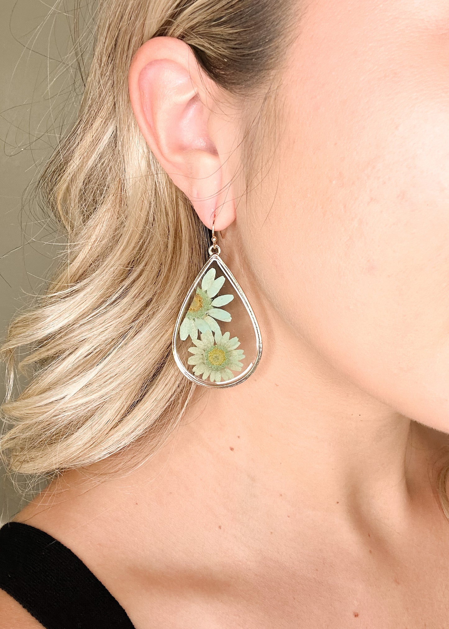 Pressed Flower Dangle Earrings