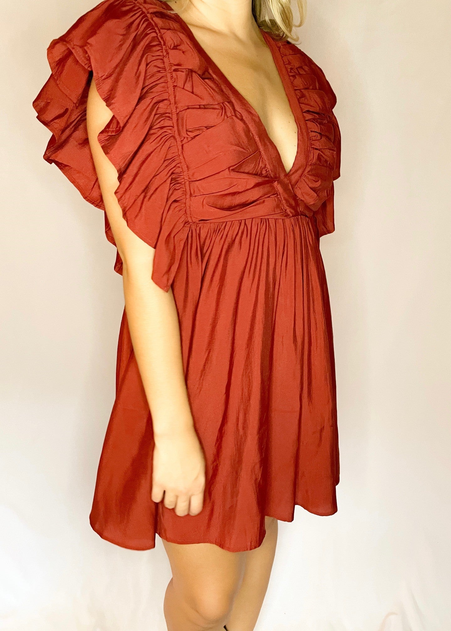 Brick V-neck Butterfly Sleeve Dress