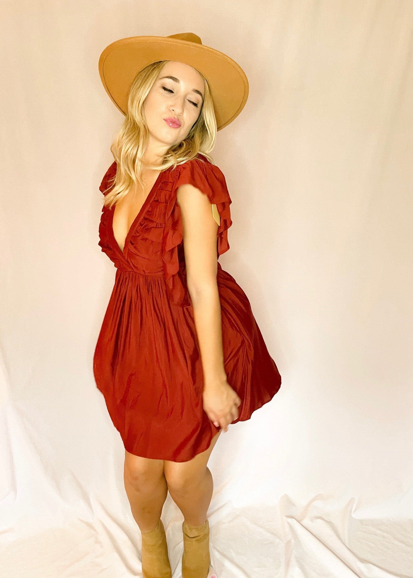 Brick V-neck Butterfly Sleeve Dress