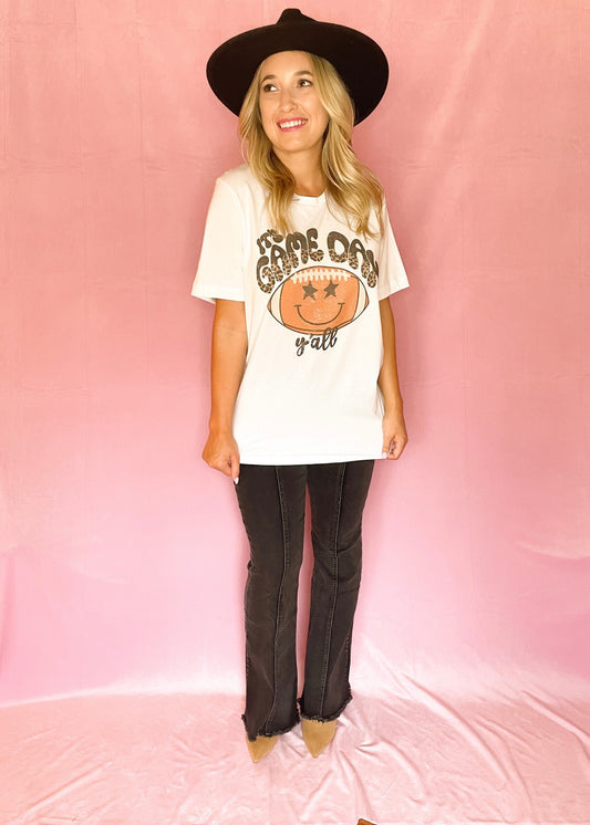 It's Game Day Y'all Graphic Tee 