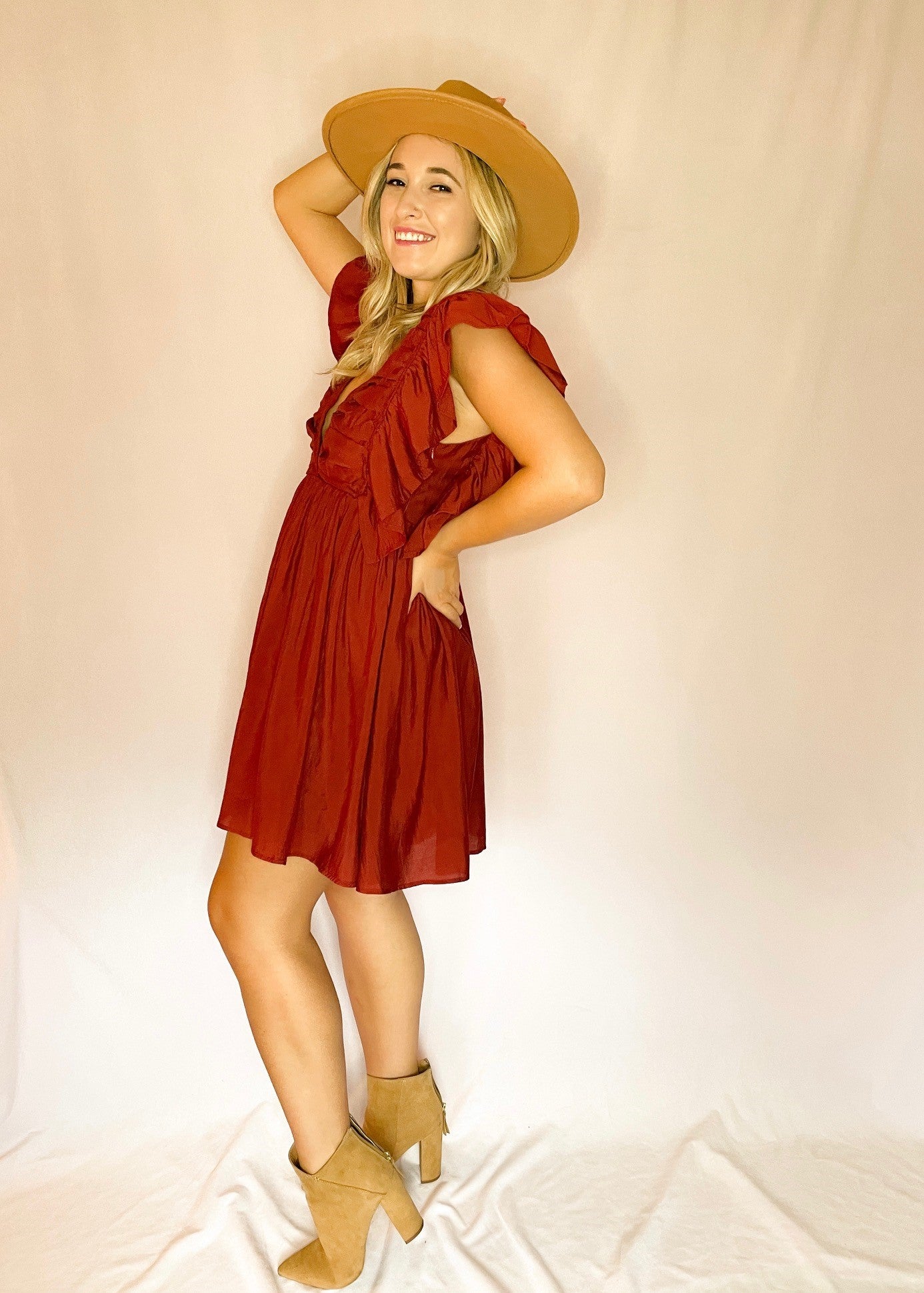 Brick V-neck Butterfly Sleeve Dress