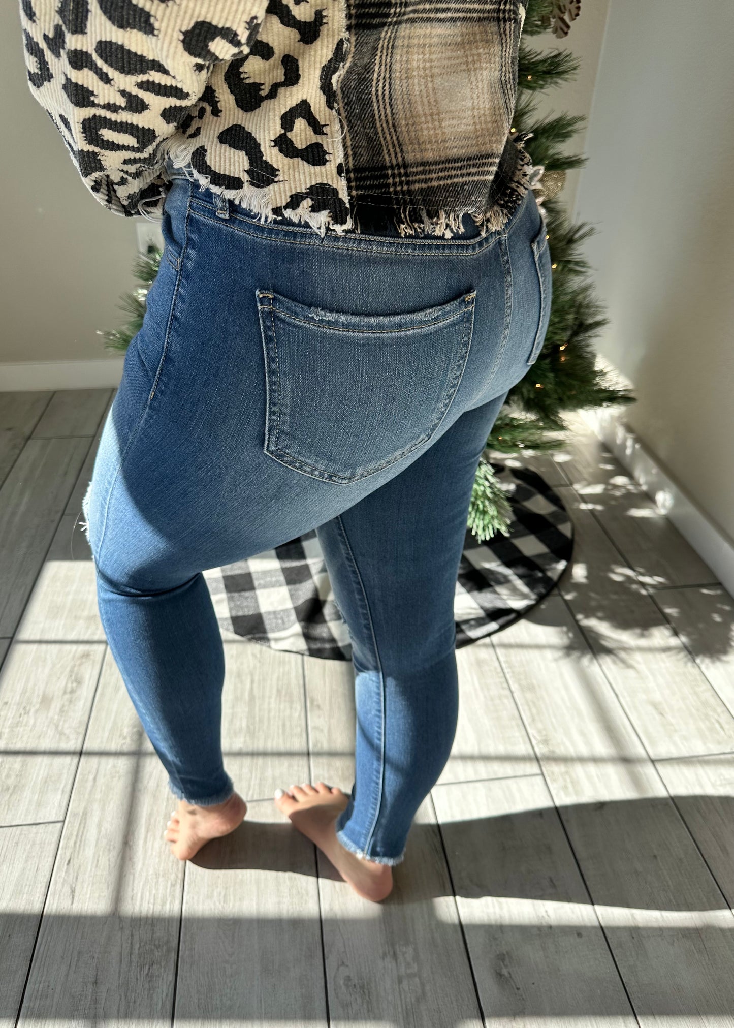 Medium Wash Frayed Hem Skinny Jeans (Cello)