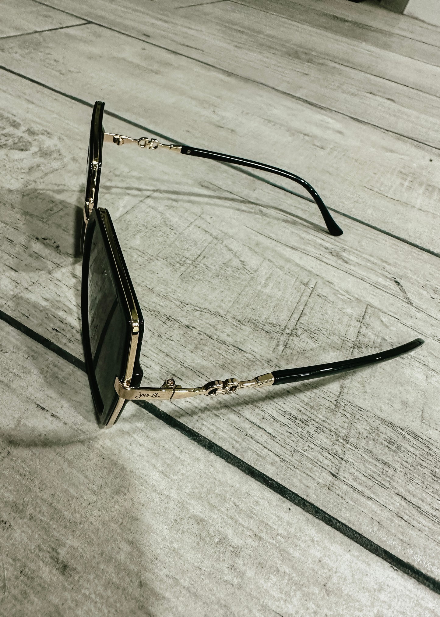 Oversized Black & Gold Sunglasses