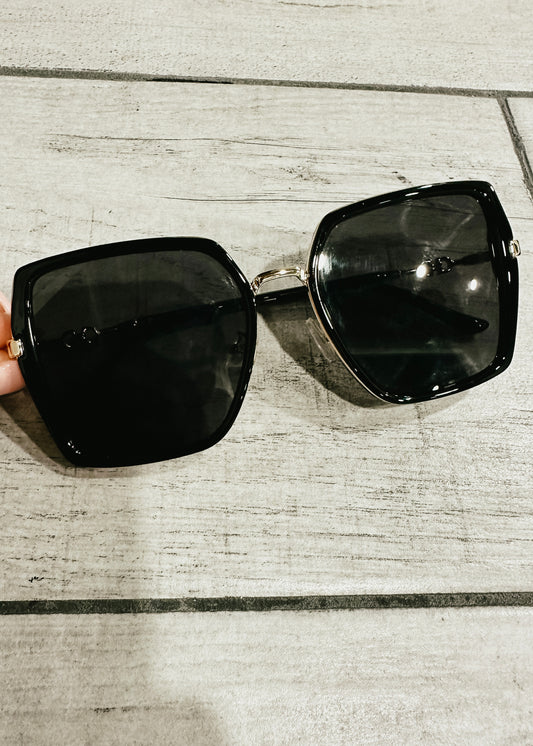Oversized Black & Gold Sunglasses